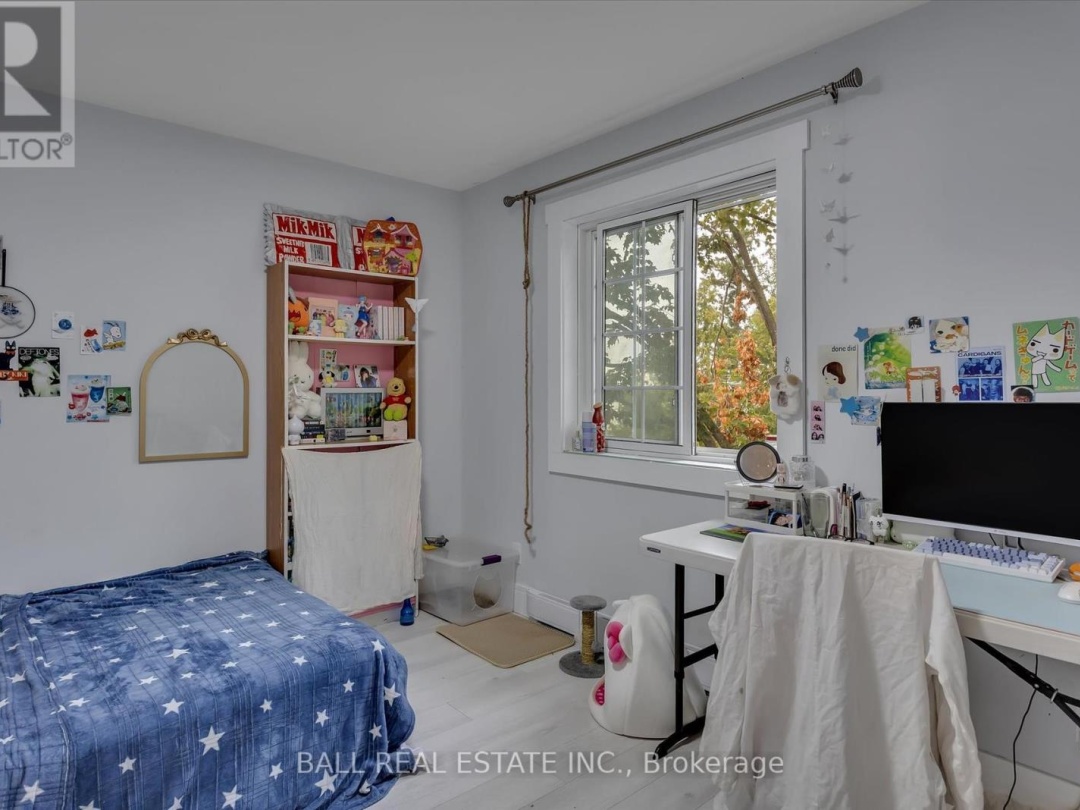 32 CHERRYHILL STREET, 