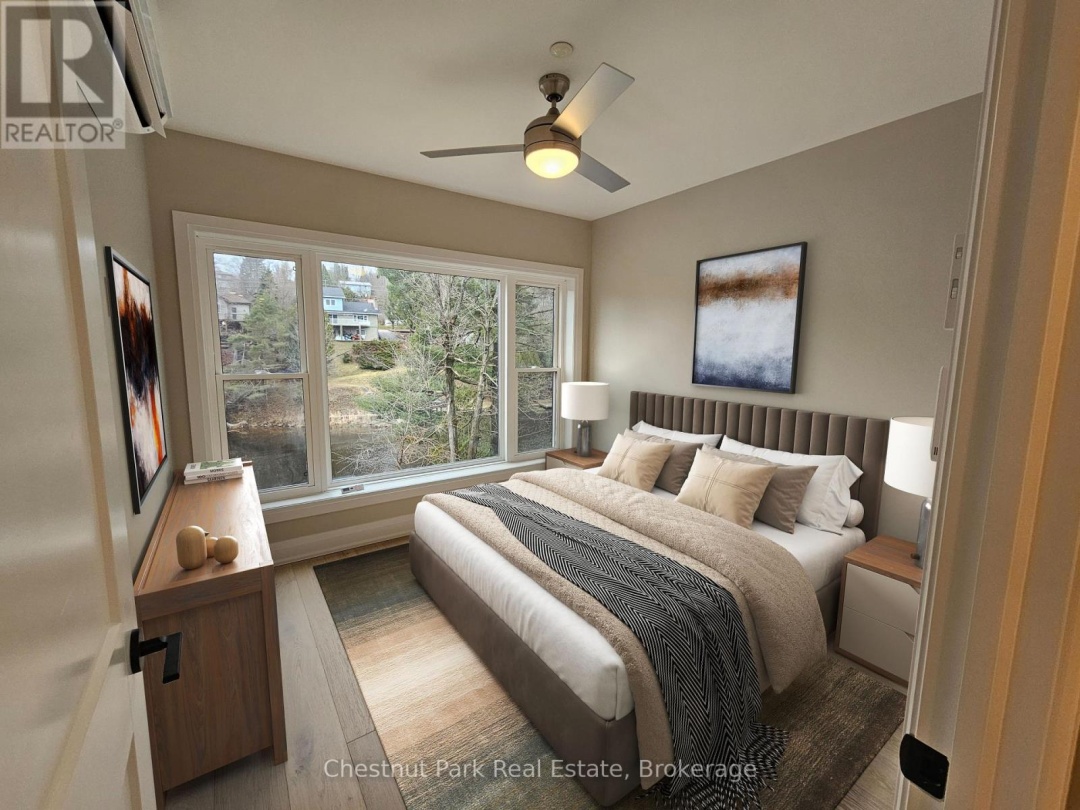 301 200 Anglo Street, South Muskoka Lake