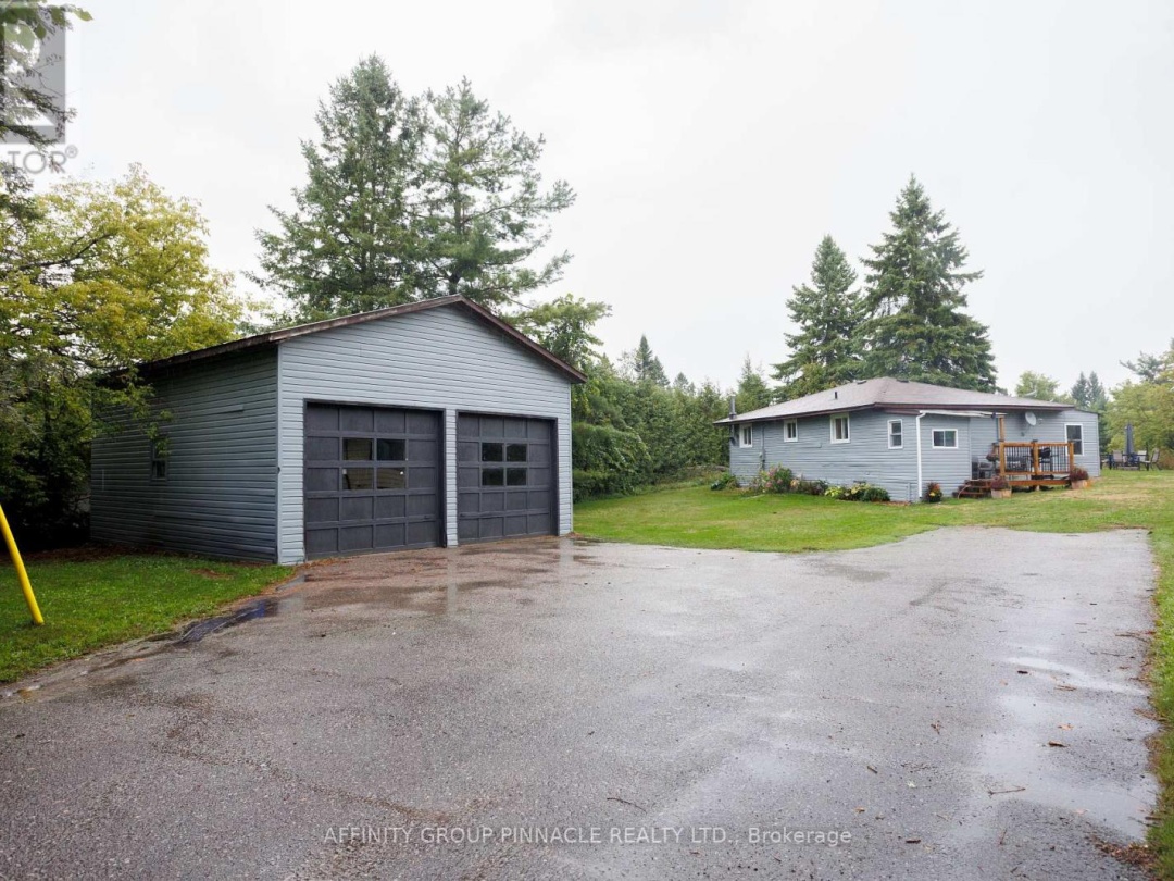 828 NORTHLINE ROAD, 