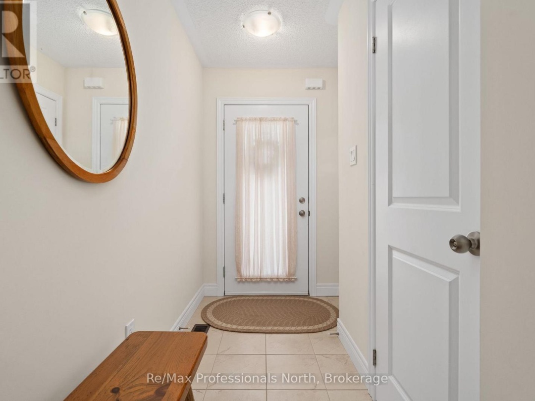 160 DAFFODIL COURT, 