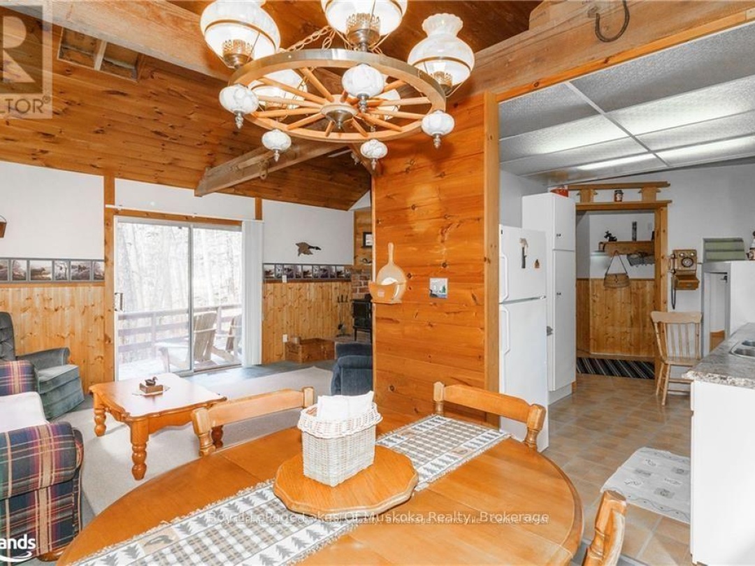 32 MAPLE LEAF DRIVE, Lake Vernon