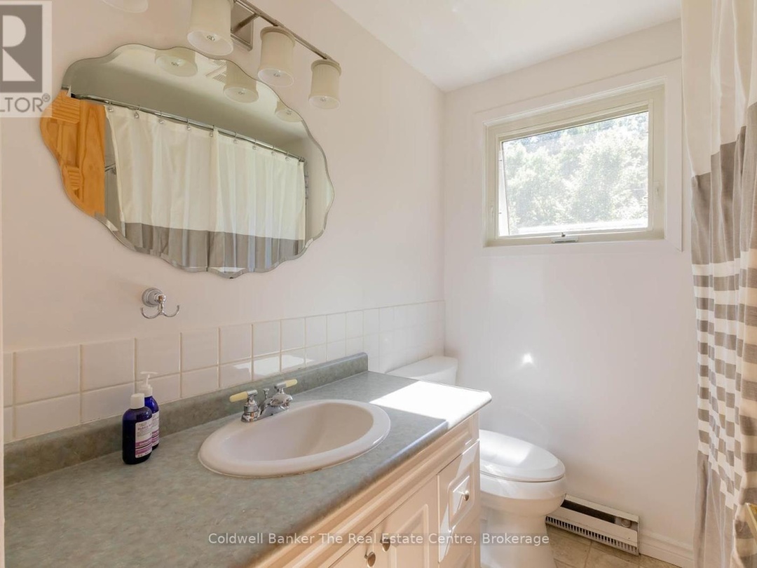 5 ANTHONY COURT, 