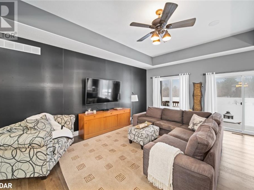 2085 Warminster Road, Severn