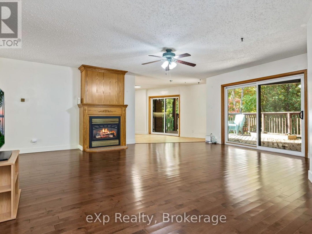18 KRISTEN HEIGHTS, 