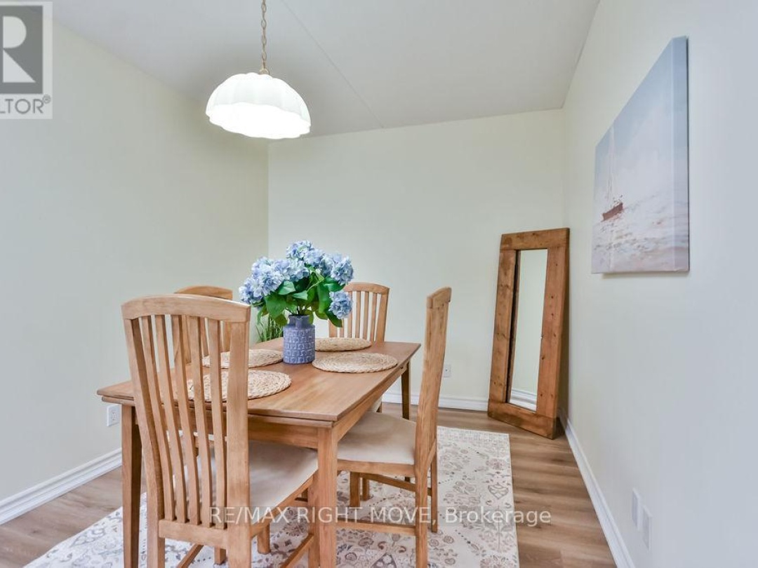 313 - 486 LACLIE STREET, 