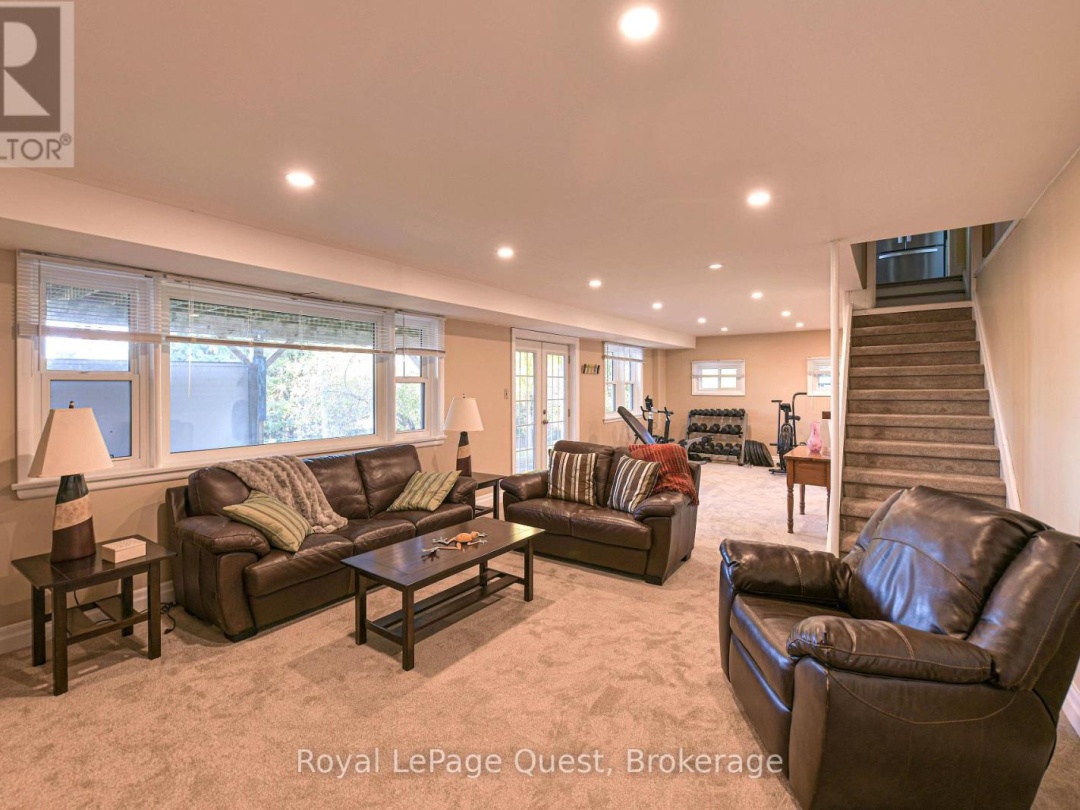338 OLD MUSKOKA ROAD, 