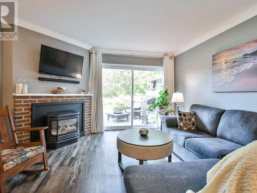 UNIT #7 - 70 LAGUNA PARKWAY, 