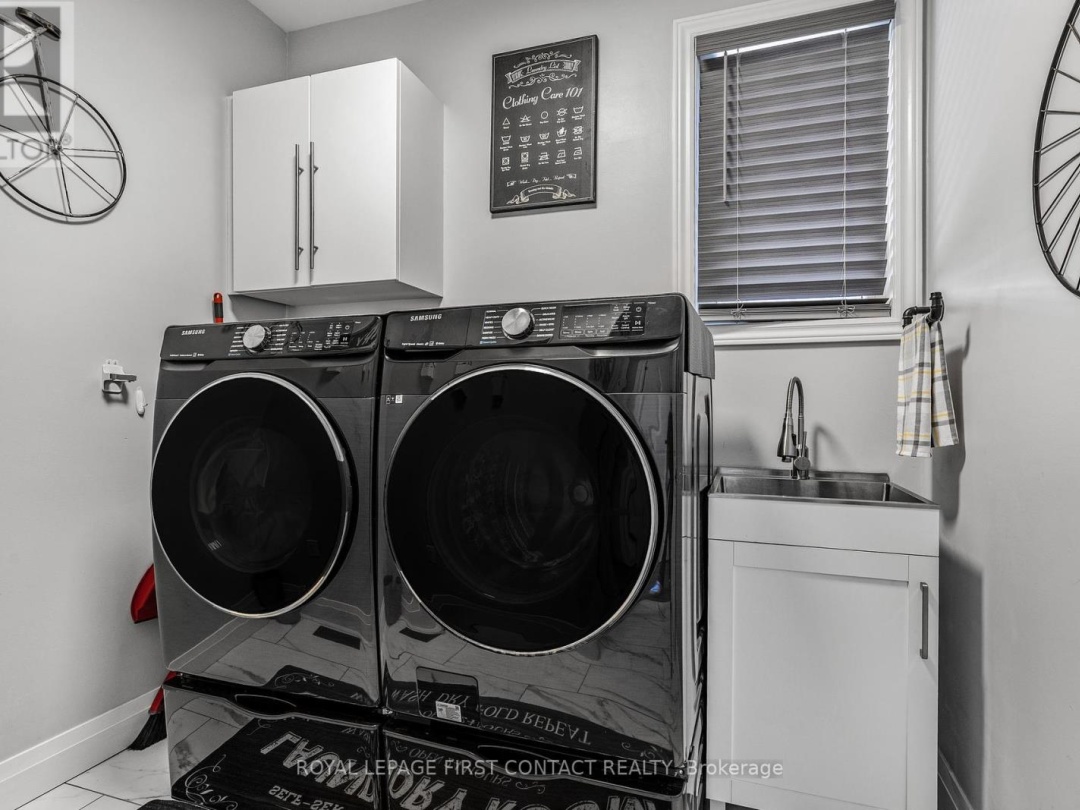 3075 Orion Boulevard, Orillia