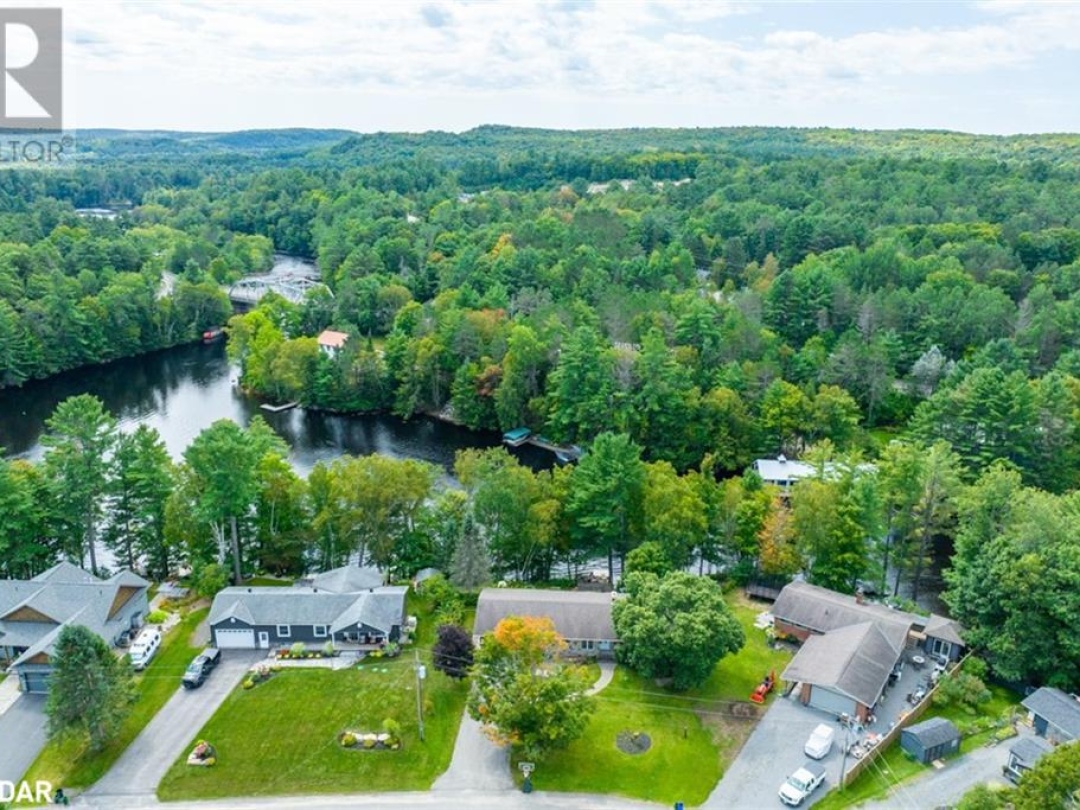 443 By Lock Acres Road, Muskoka River