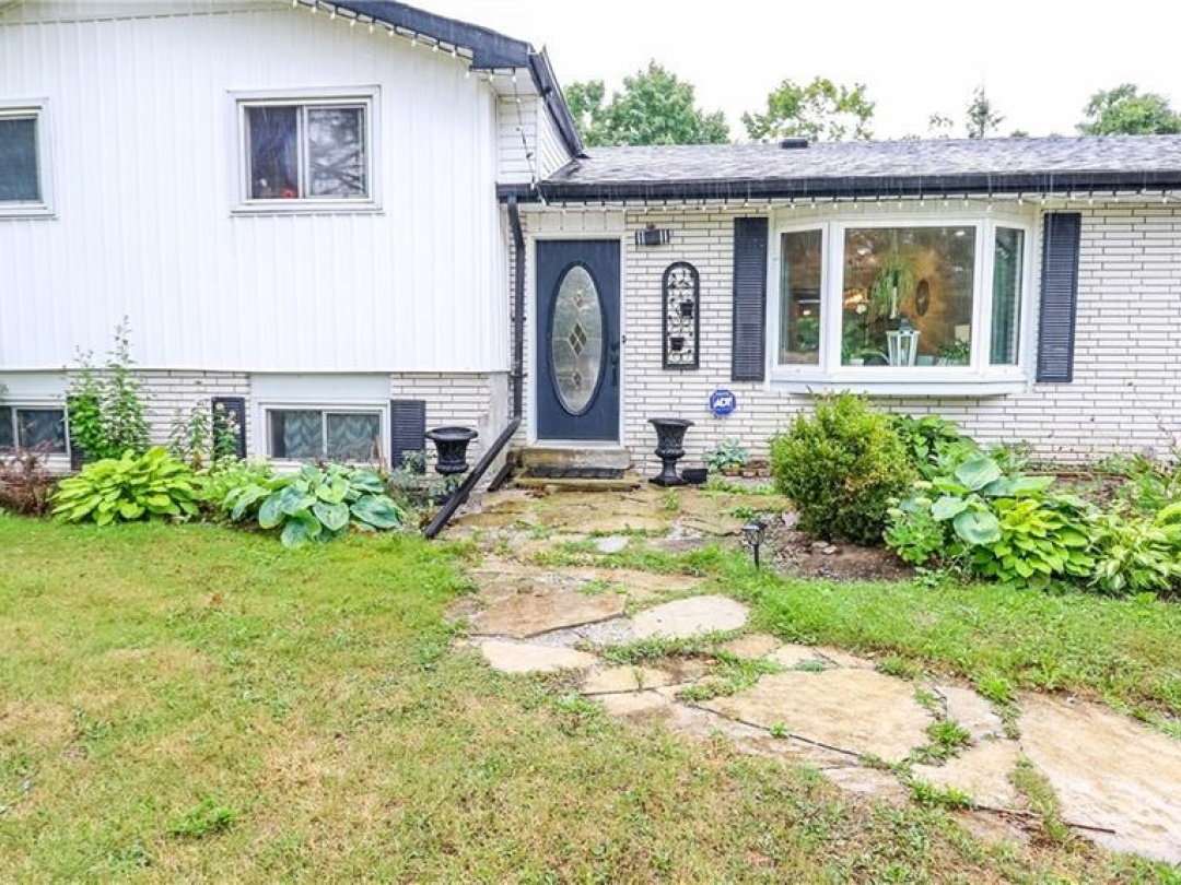 14 CONDER Drive, 