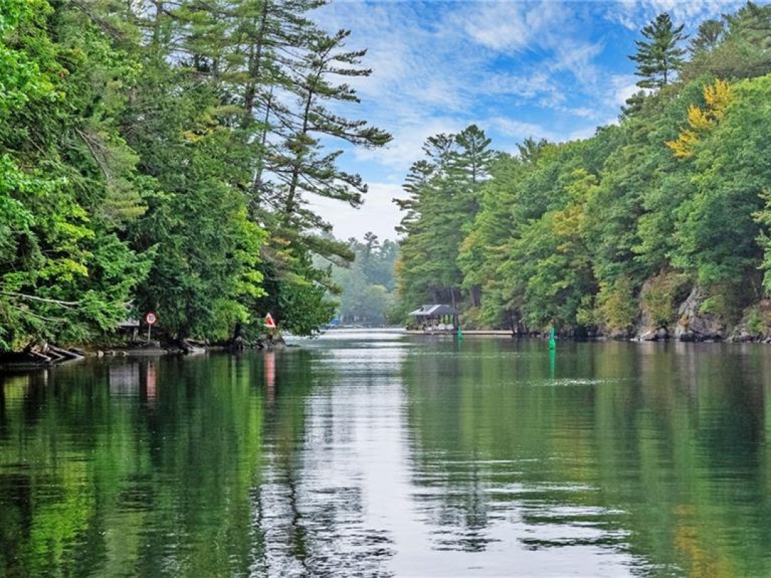 3413 Flat Rapids Lane, Severn River