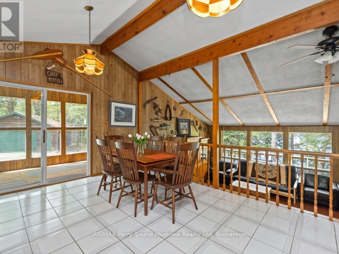 33 HOUSTON LANE, Otter Lake