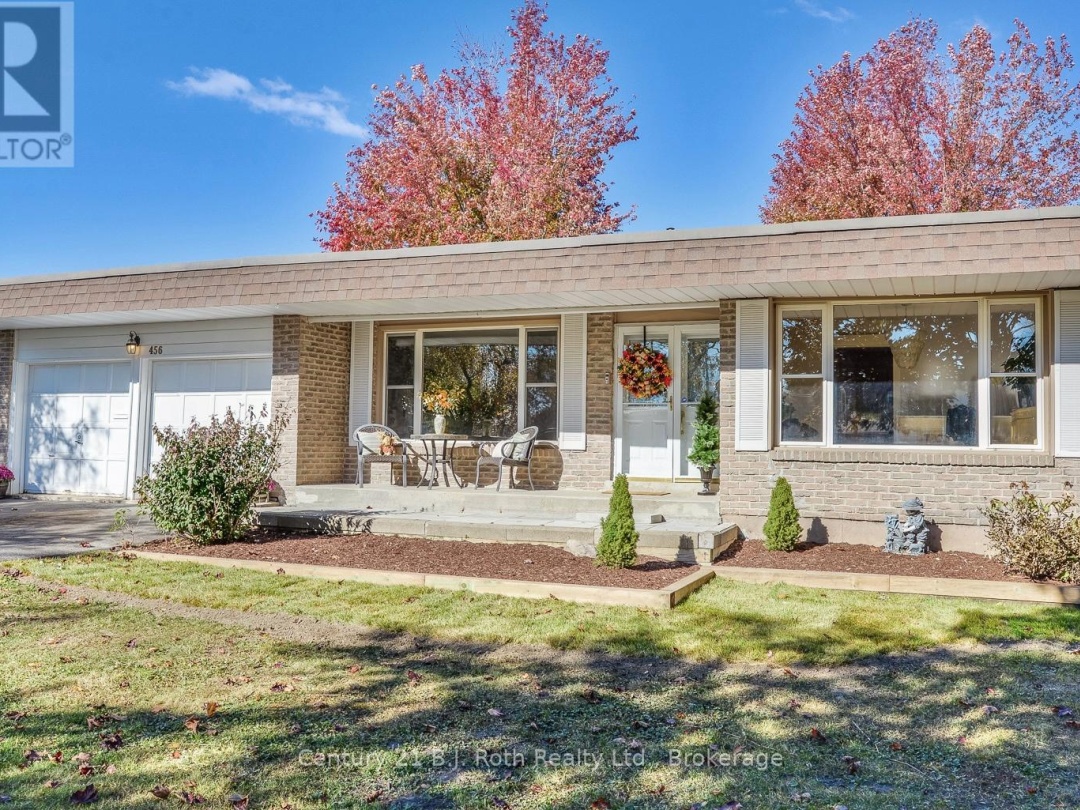 456 MOONEY CRESCENT, 