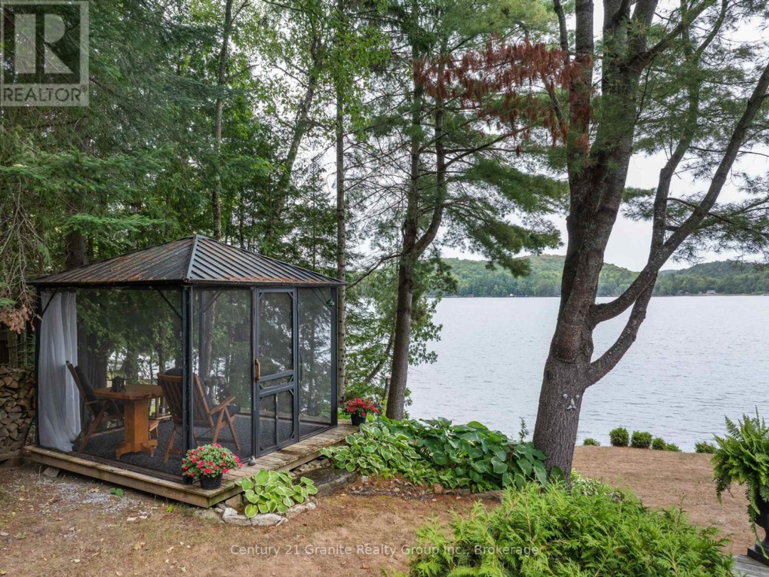 1528 DIGNAN ROAD, 