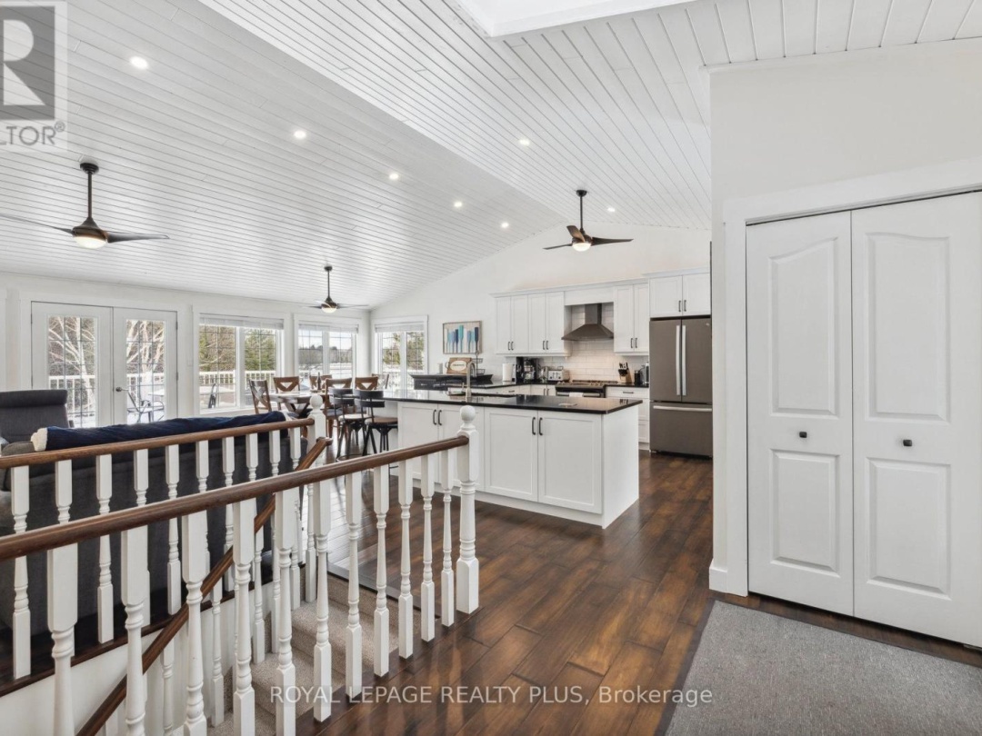 16 BLACK BEAR DRIVE, Burnt River