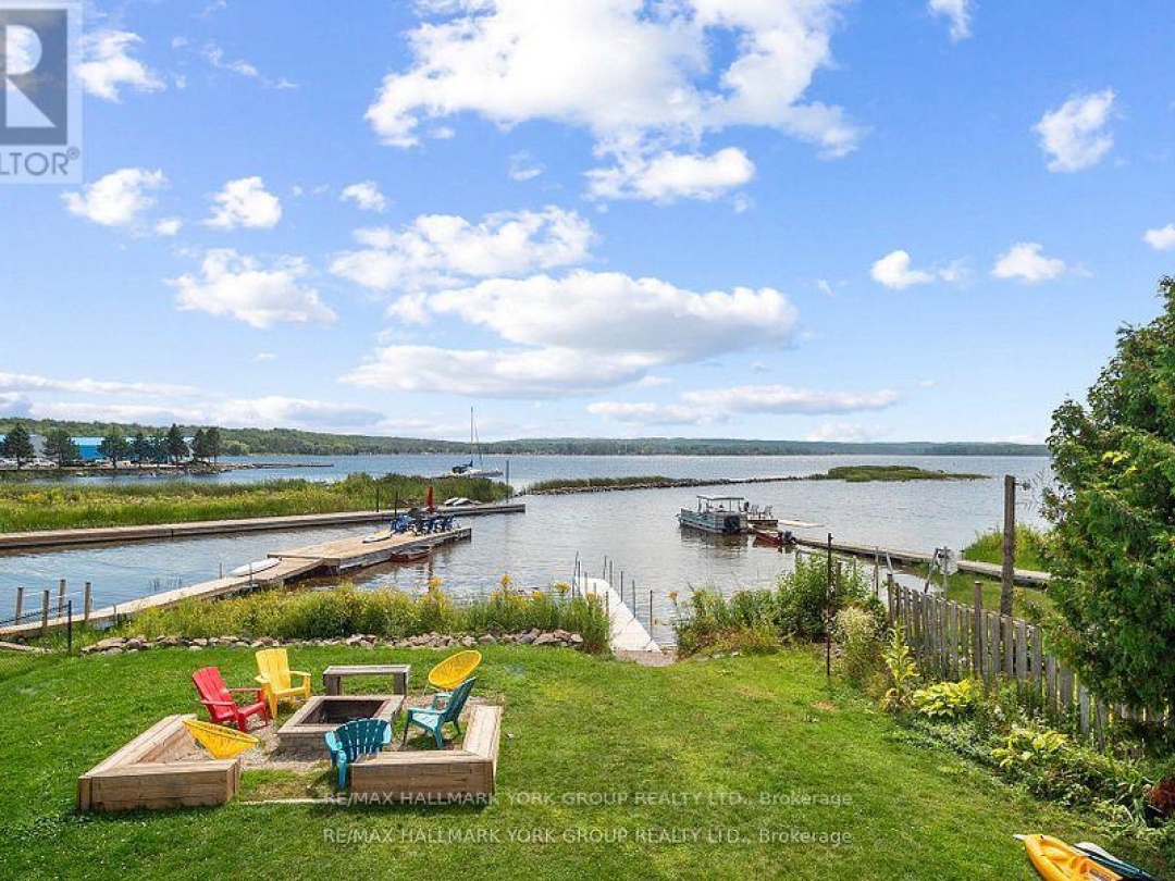 42 LIGHTHOUSE CRESCENT, 