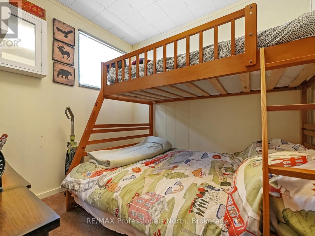 1025 MANITOU ROAD, Little Dudmon Lake