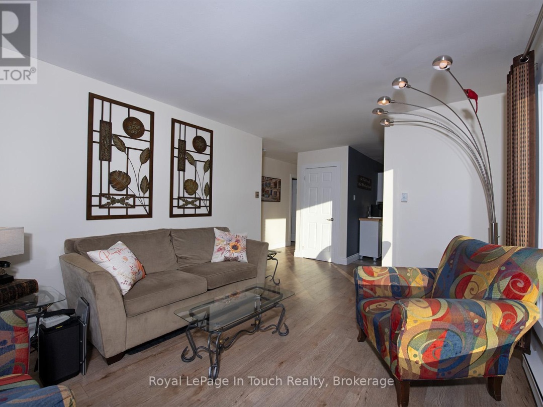 8 CYRIL MARTIN PLACE, 
