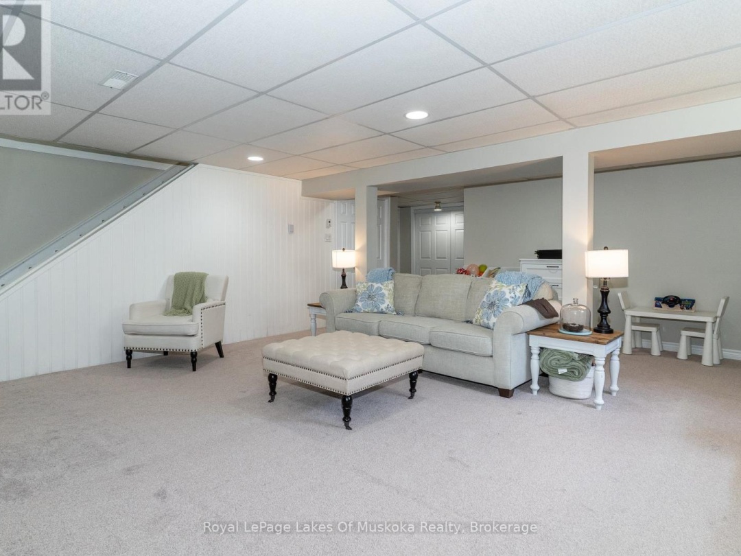 220 ALEXANDER STREET, 