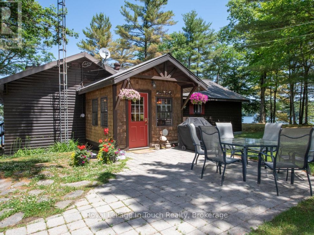 211 PICKEREL POINT ROAD, 
