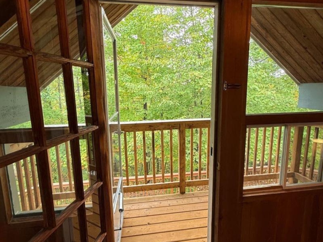 1382 MUSKOKA RD 169 N, 