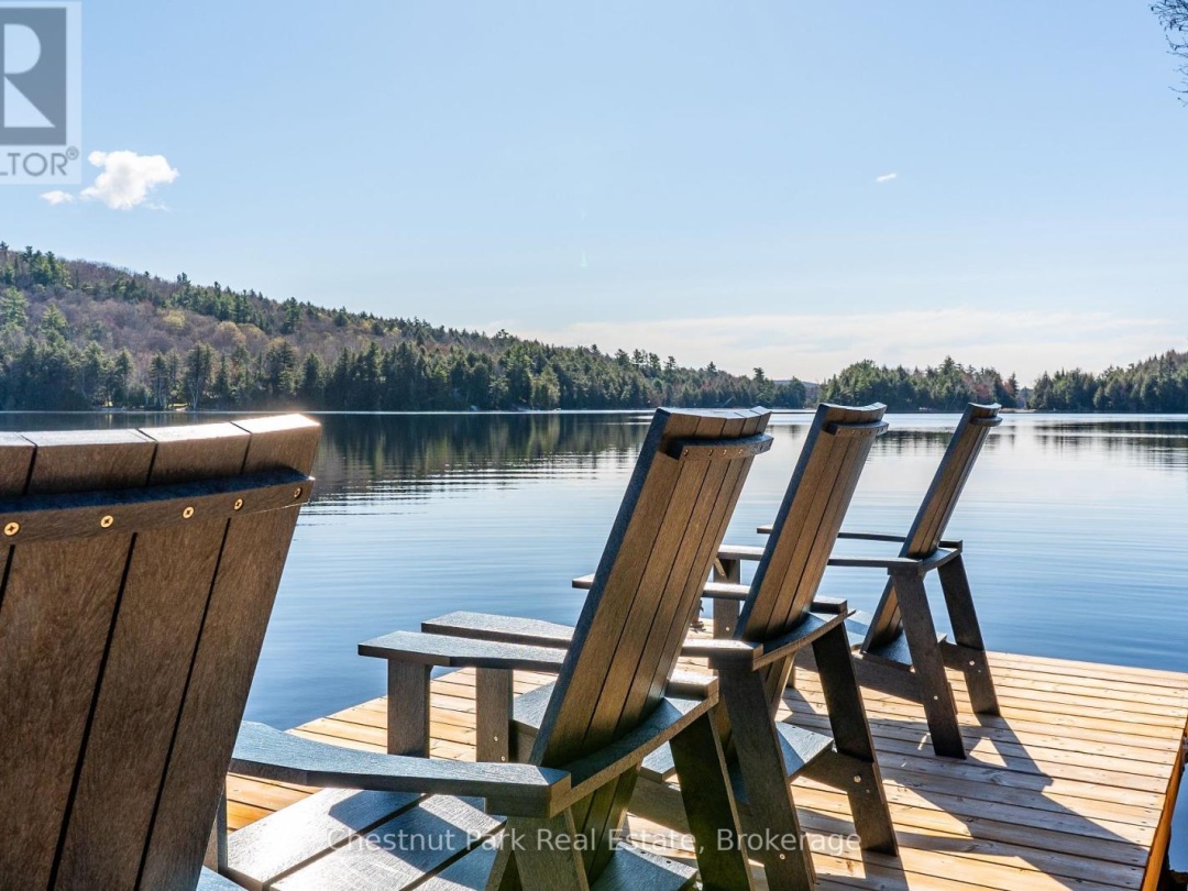 1581 Breckles Drive, Little Redstone Lake