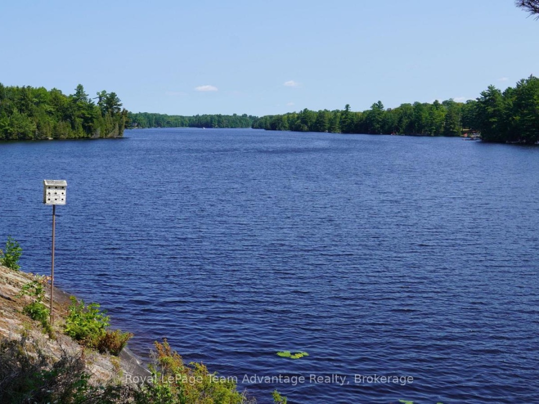 25 PENINSULA SHORE ROAD E, 