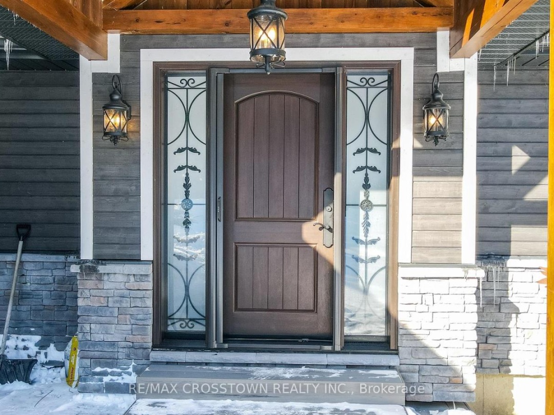 241 Eight Mile Point Road, Lake Simcoe