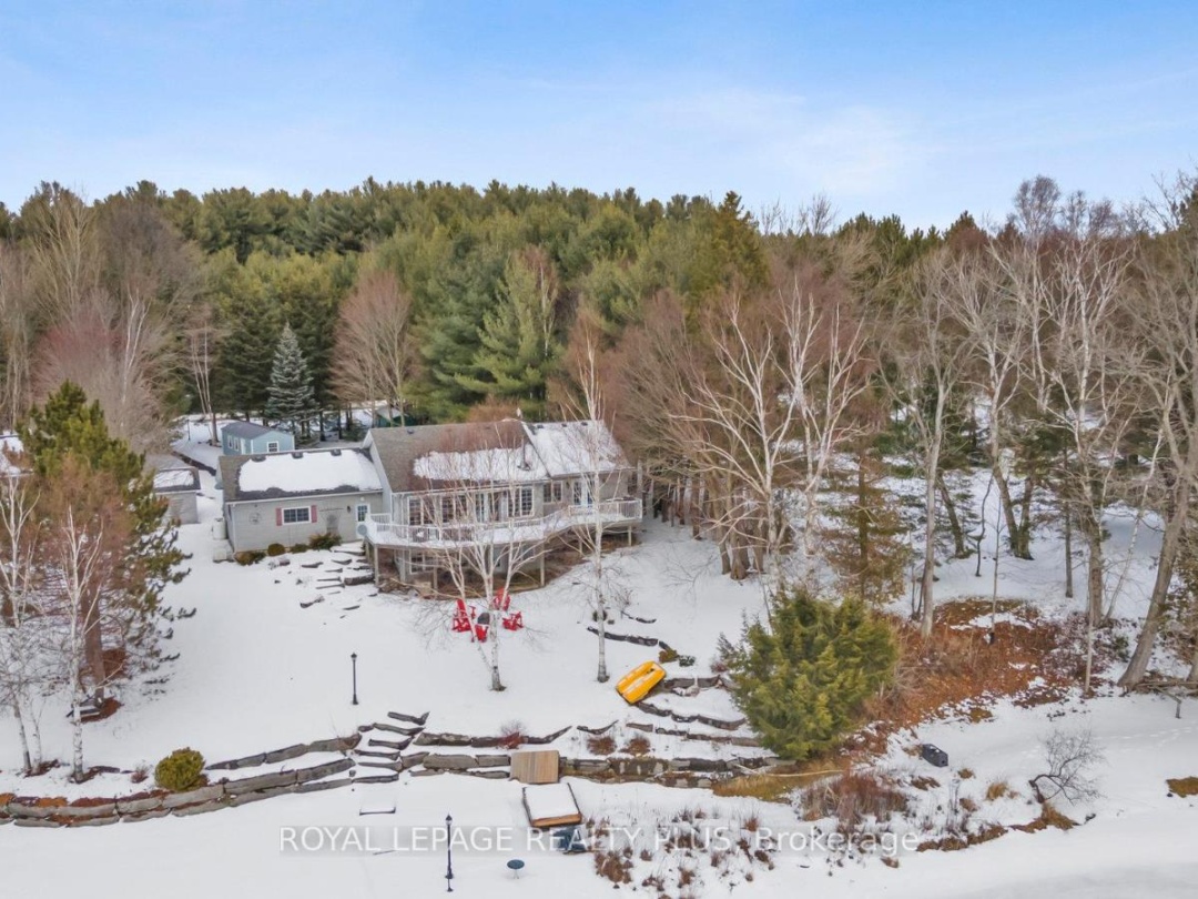 16 BLACK BEAR DRIVE, Burnt River