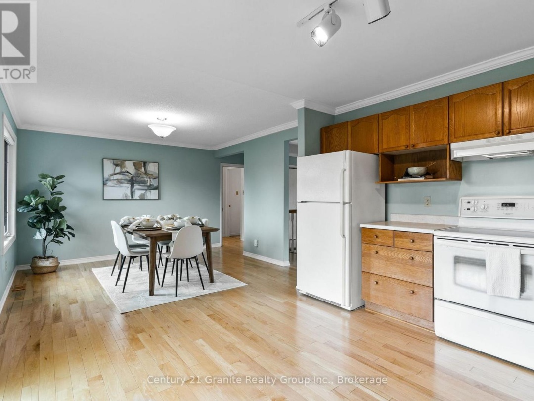 34 CEDARTREE LANE, 