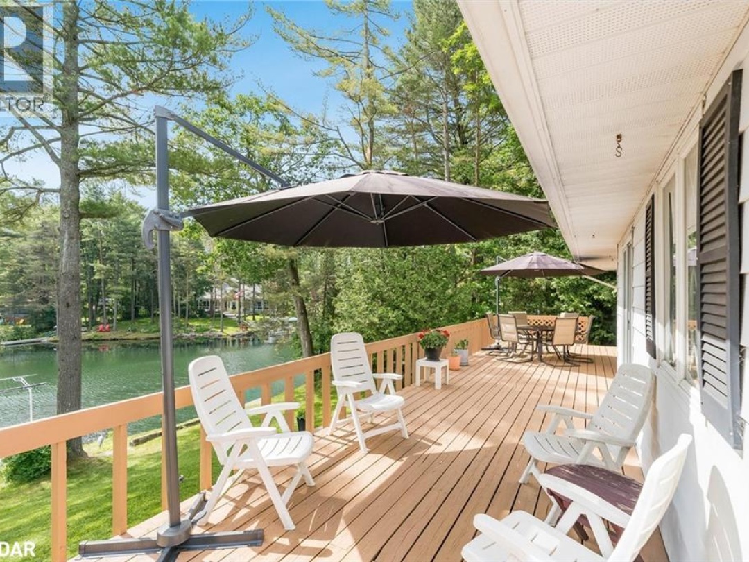 7817 OAKRIDGE Drive, 