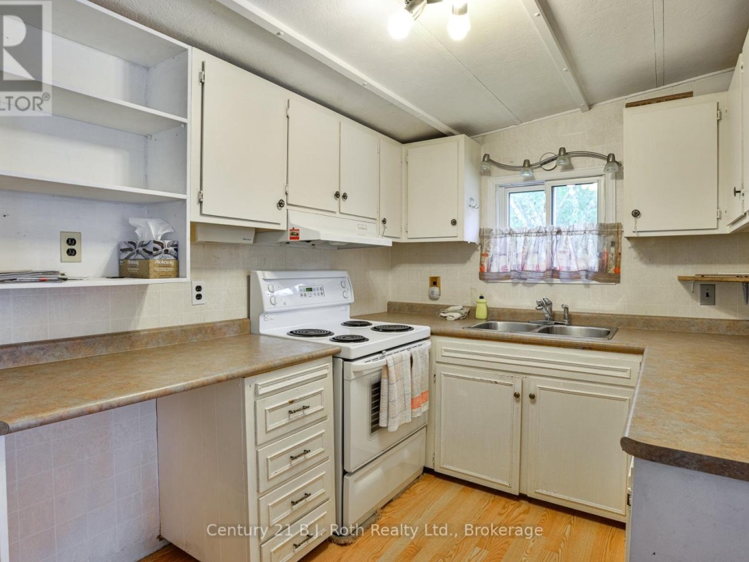 178 - 580 WEST STREET S, 