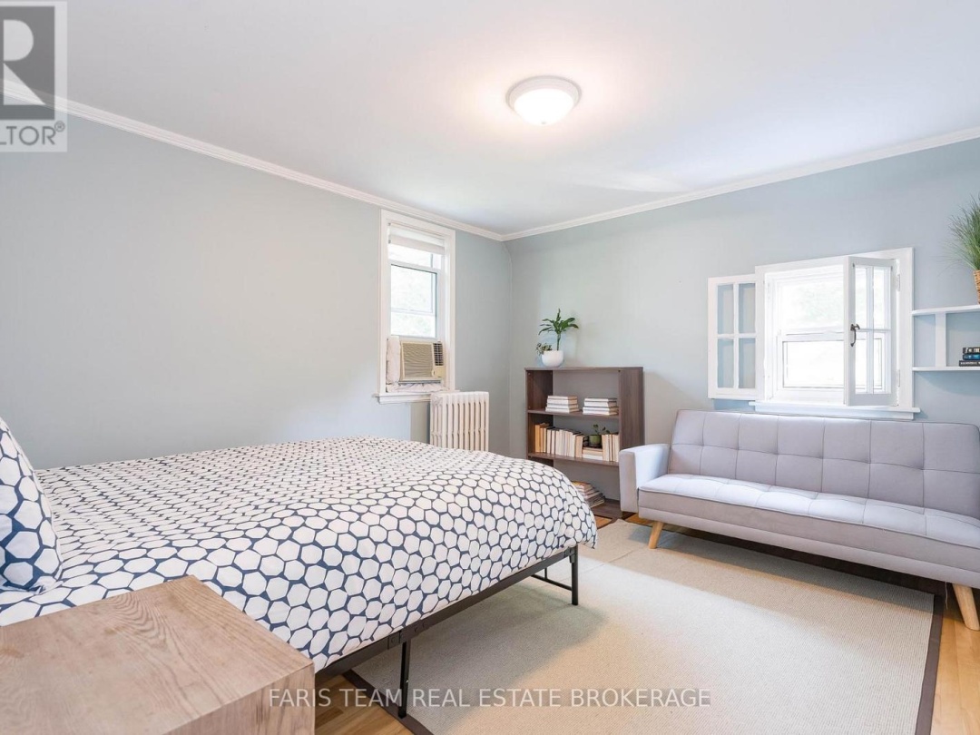44 TECUMSETH STREET, 