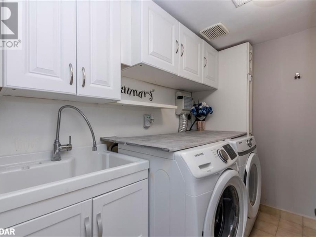 100 Laguna Pky Parkway Unit# 8, Lake Simcoe