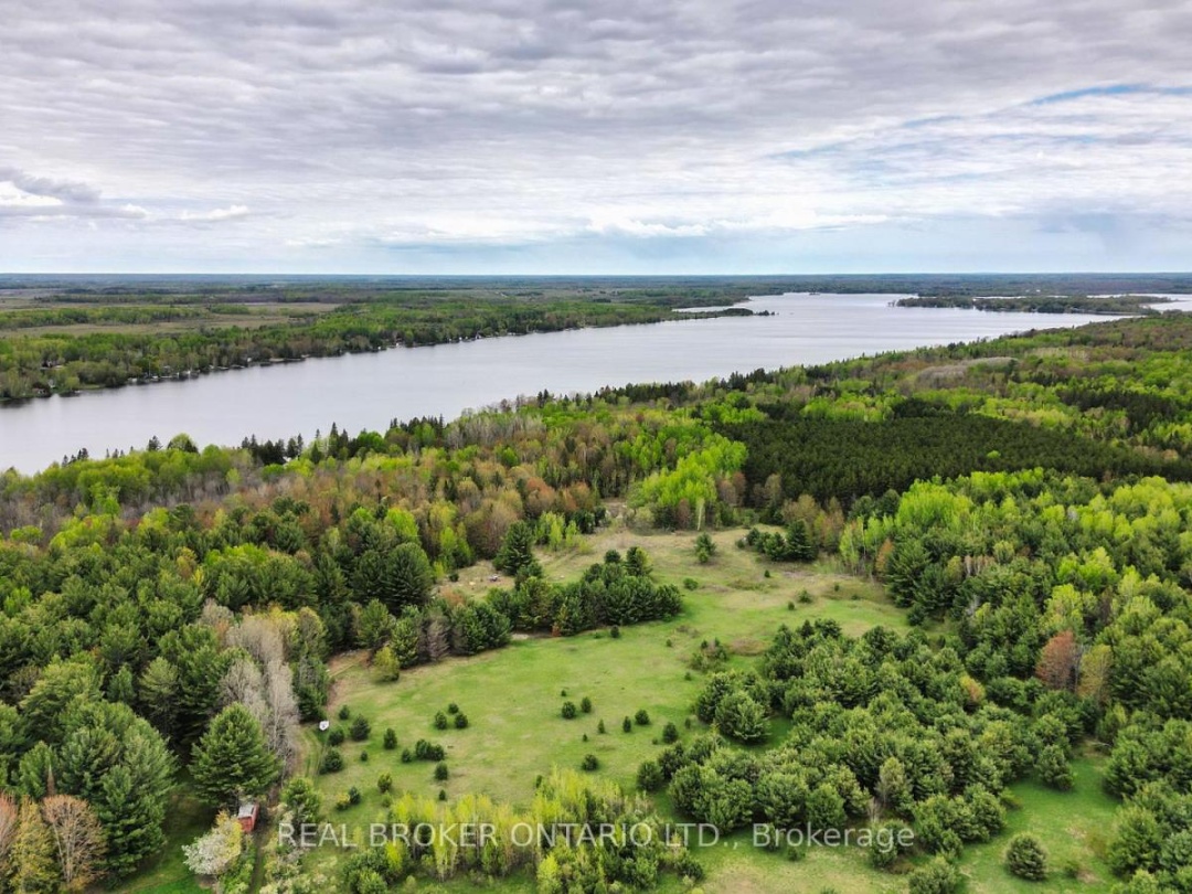 261 Portage Road, Canal Lake