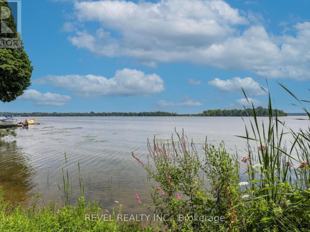 23 Sugarbush Trail, Lake Scugog