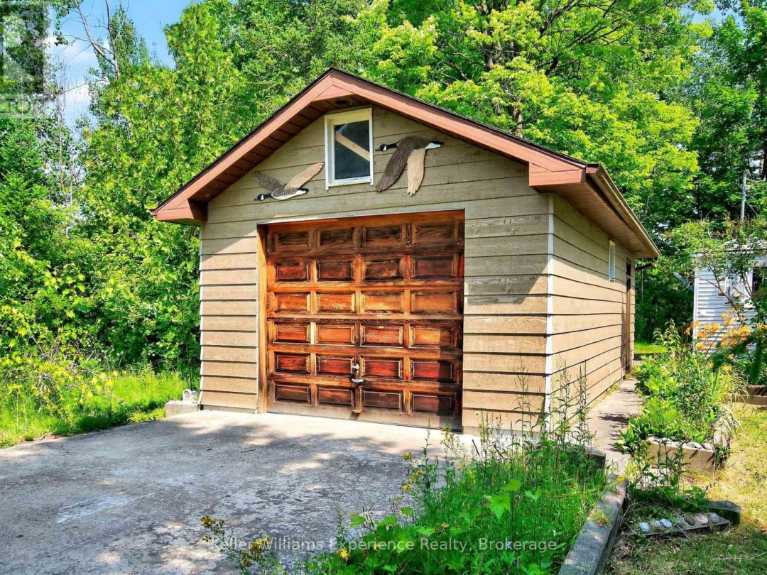 180&184 SILVER BIRCH CRESCENT, 