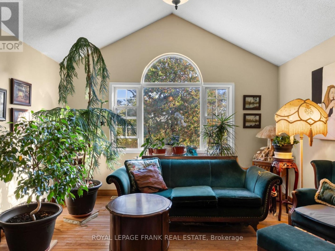 2269 THURSTONIA ROAD,
