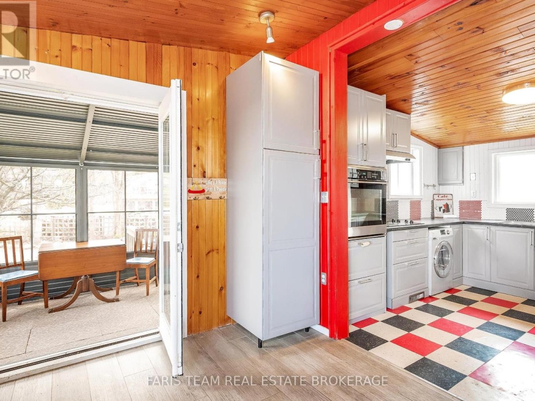 4 SCHOONER LANE, 