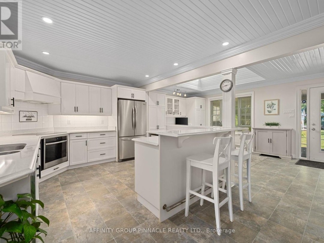 44 Cedar Beach Road, Lake Simcoe