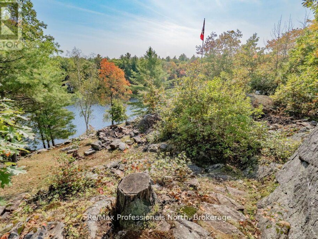 1006 Booth Lane, Pine Lake
