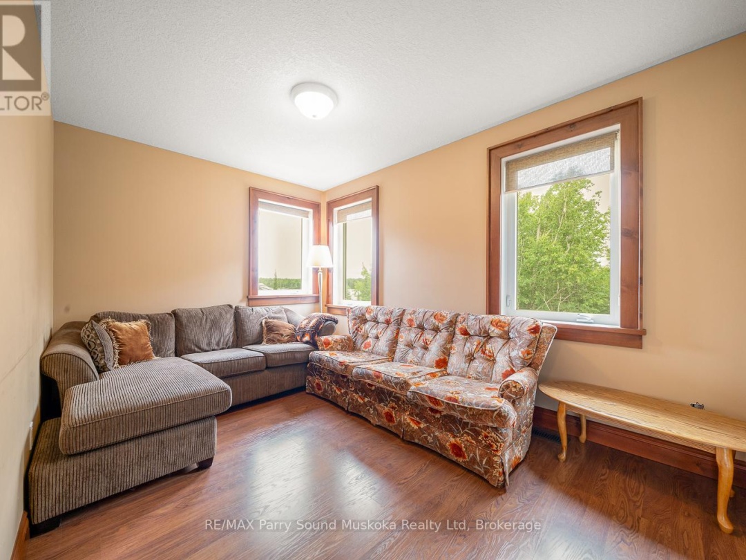 25 COLE POINT TRAIL, Manitouwabing Lake