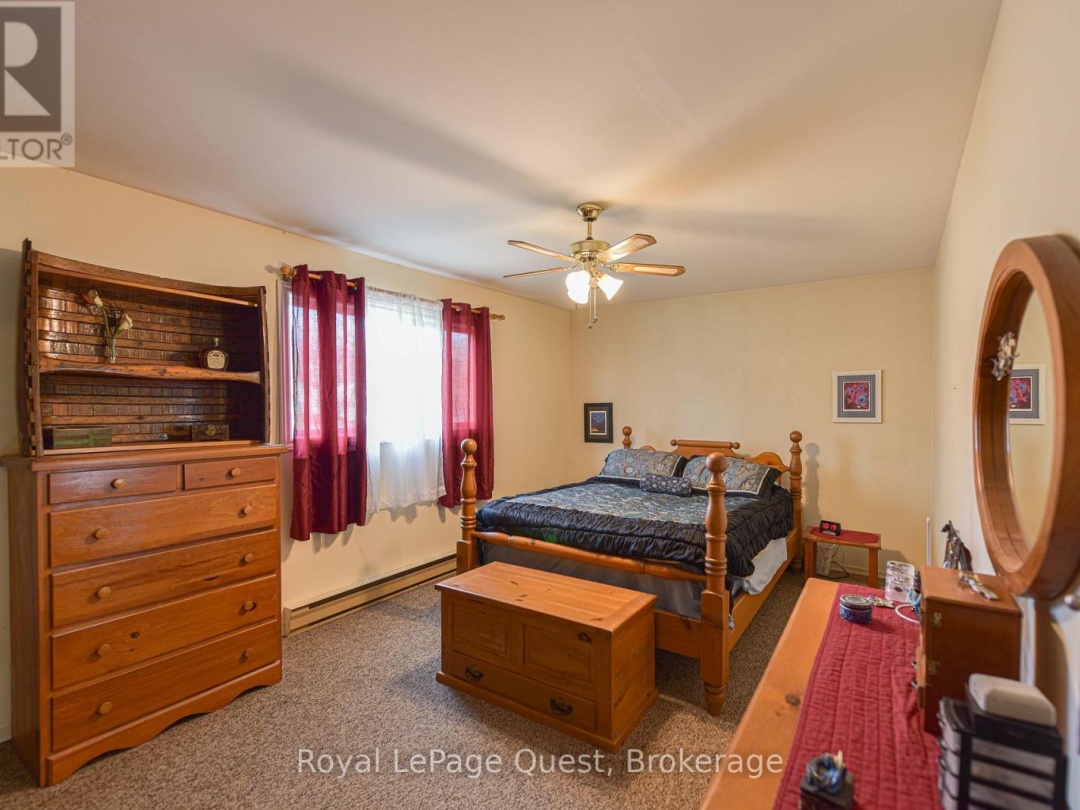 21 King's Court, Orillia