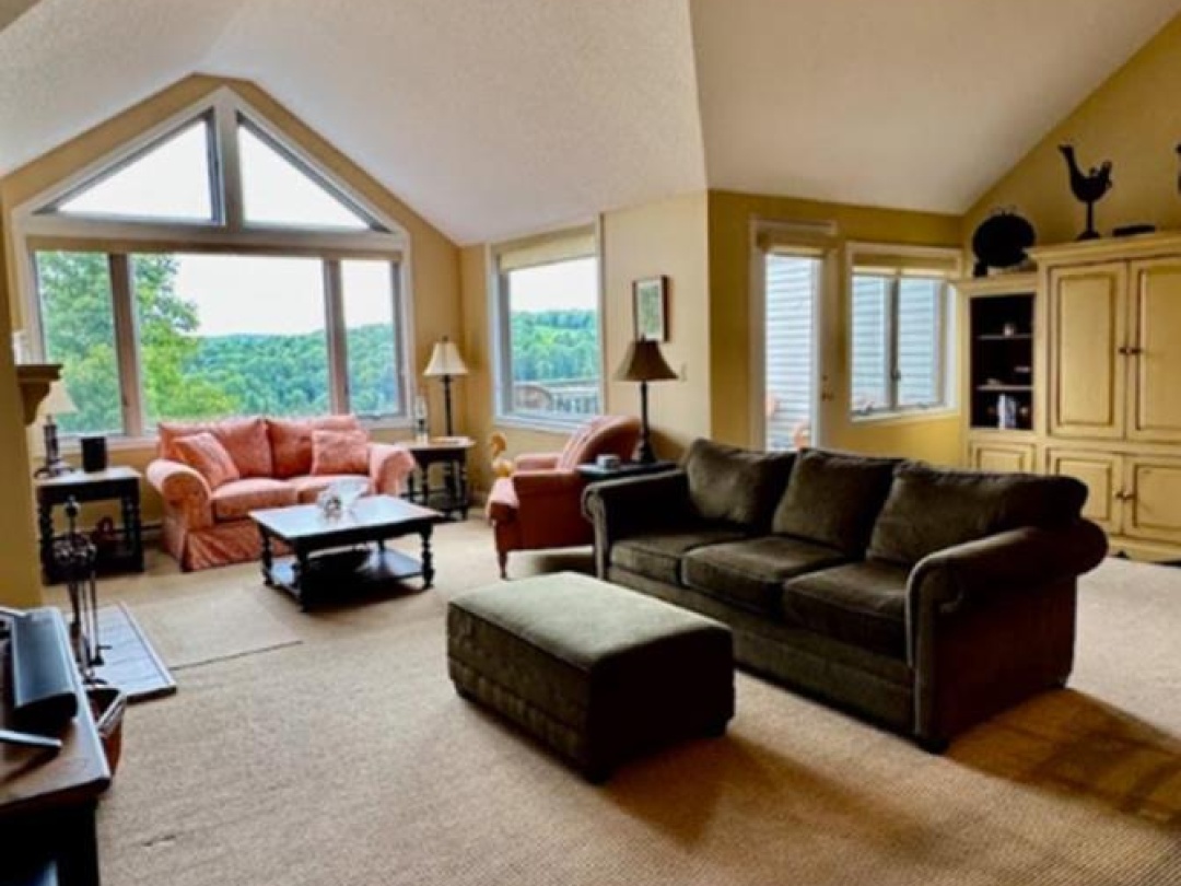 431 GRANDVIEW HILLTOP DRIVE, 