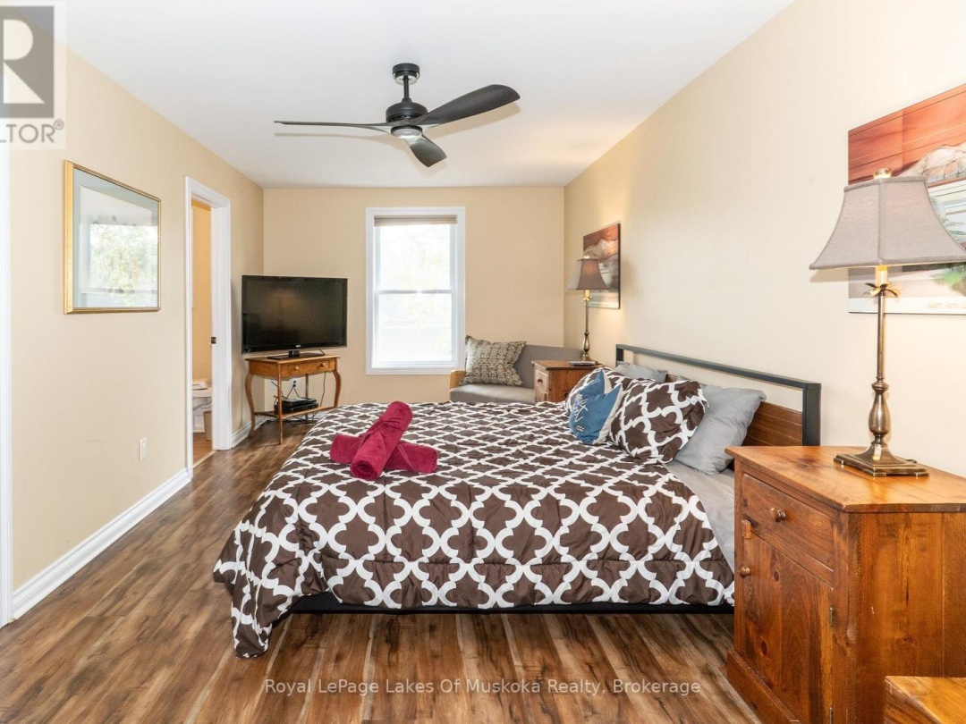 49 PINETREE ROAD, 