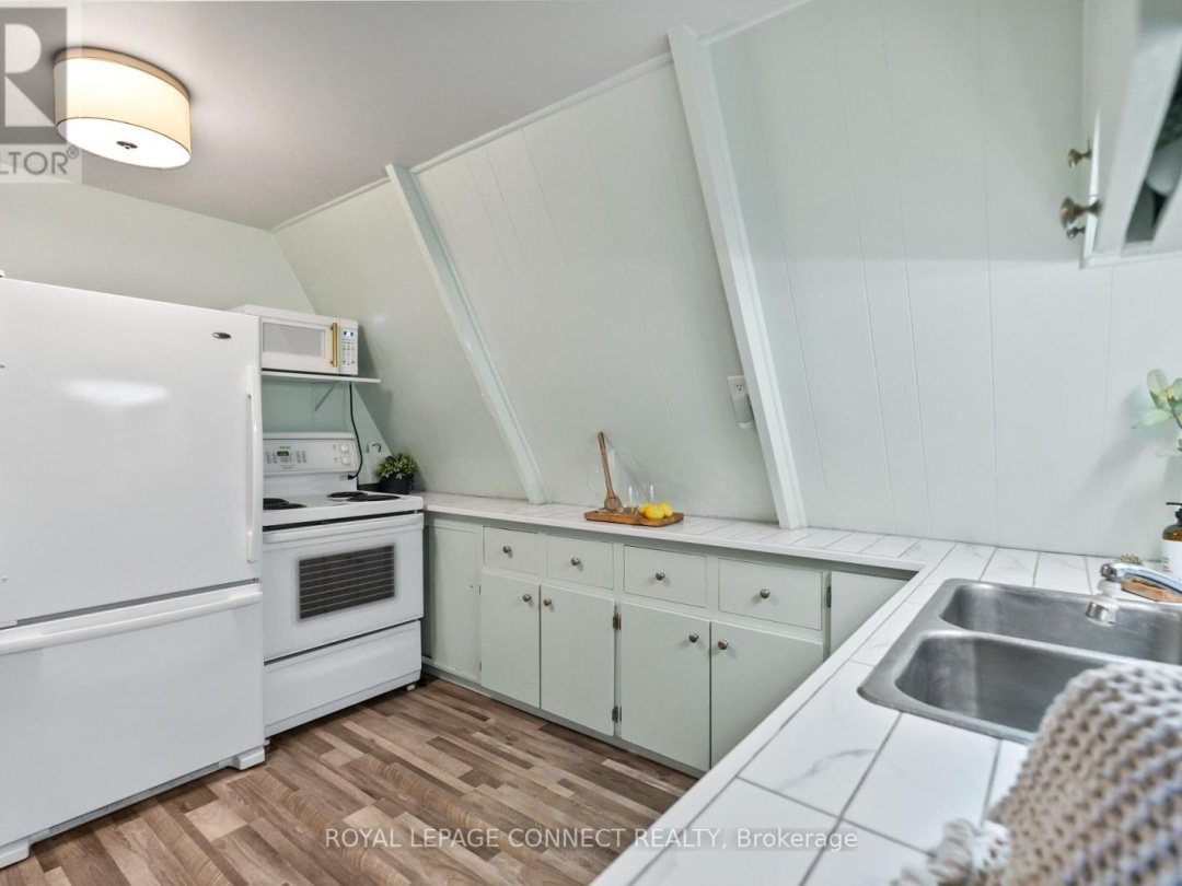 31 FALLS BAY ROAD, 