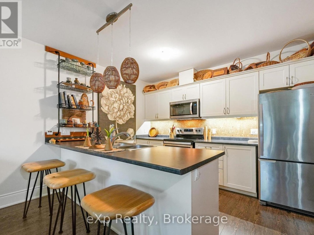 107 - 75 WALLINGS ROAD, 