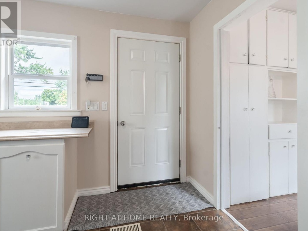 3392 CORONATION AVENUE, 