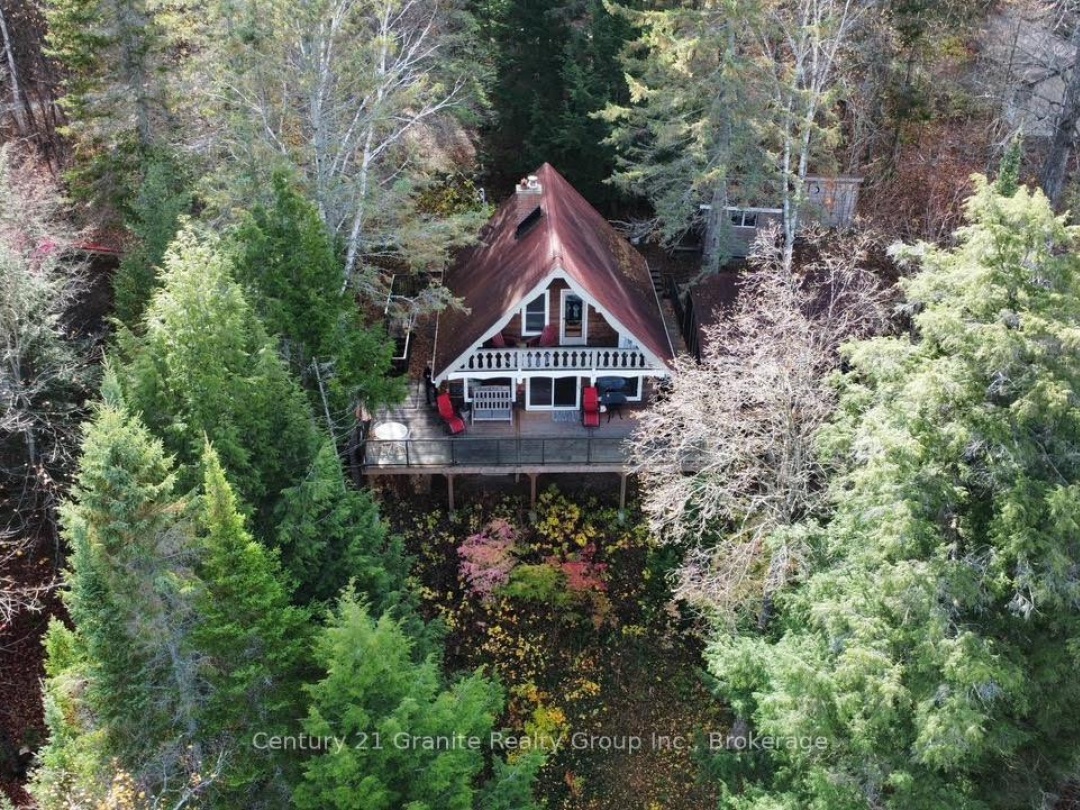 1038 BROKEN PADDLE ROAD, 