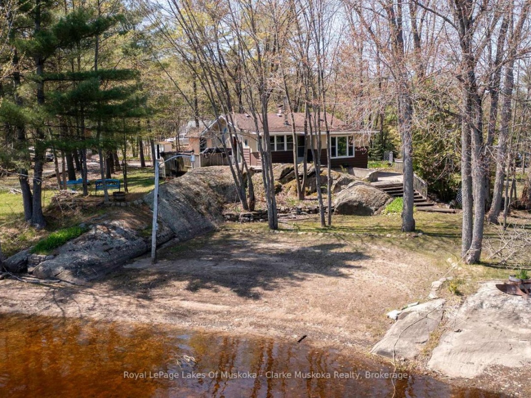525 HIAWATHA ROAD, 